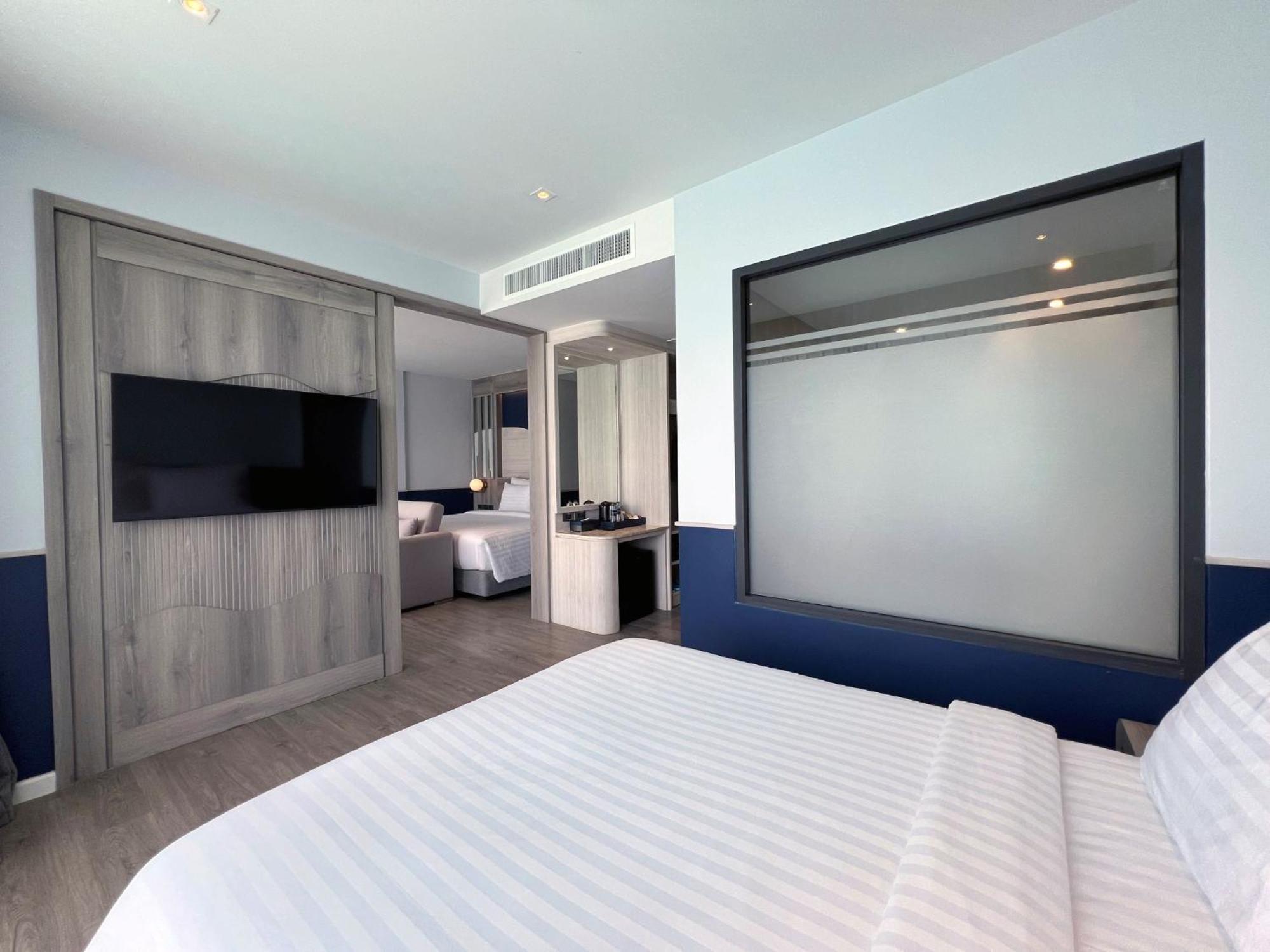 Seabed Grand Hotel Phuket - Sha Extra Plus Eksteriør billede Deluxe Room